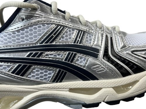 ASICS 1203A961-100 black and yellow - Image 8