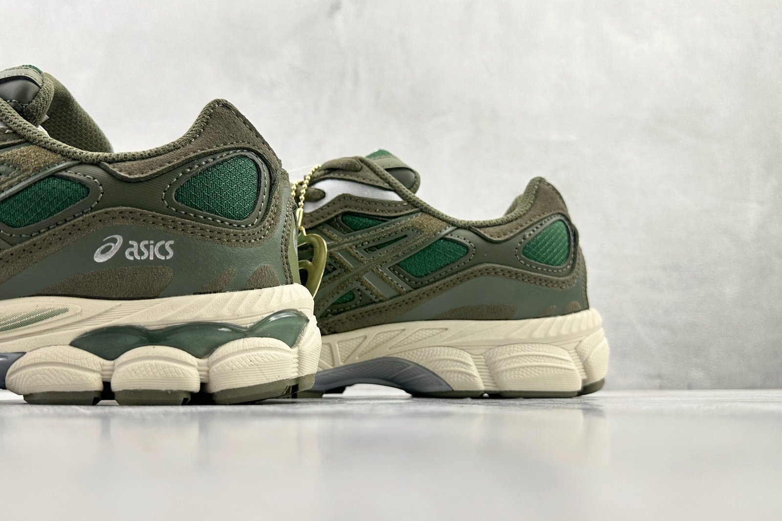 Asics GEL-NYC green 1203A739-300 - Image 8