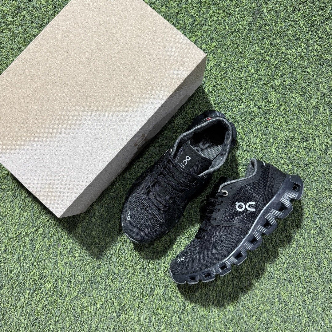 On Cloud 5 comfortable all-match shock-absorbing non-slip wear-resistant breathable low-top carbon plate running shoes - Image 8