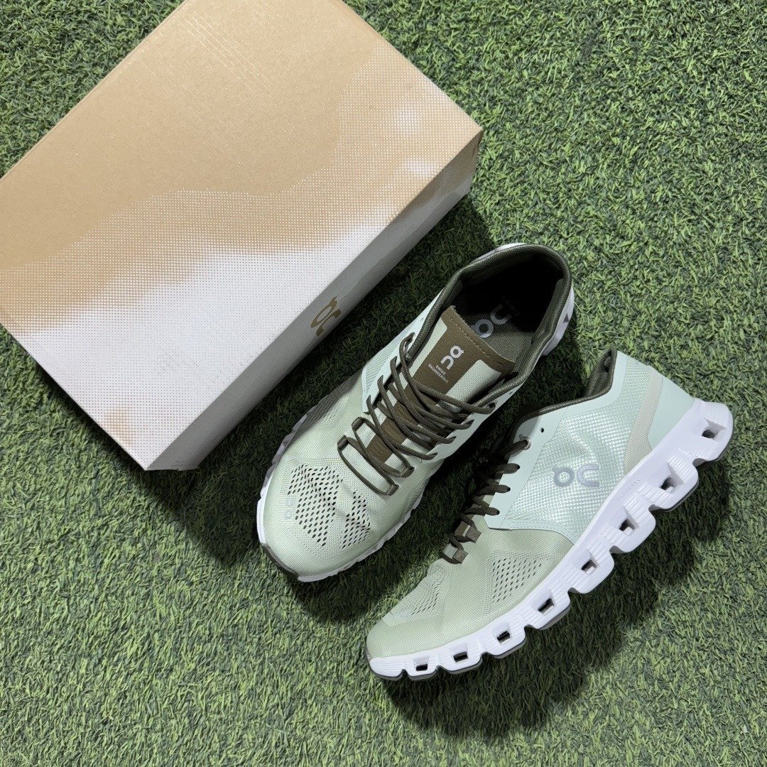 On Cloud 5 comfortable all-match shock-absorbing non-slip wear-resistant breathable low-top carbon plate running shoes - Image 9