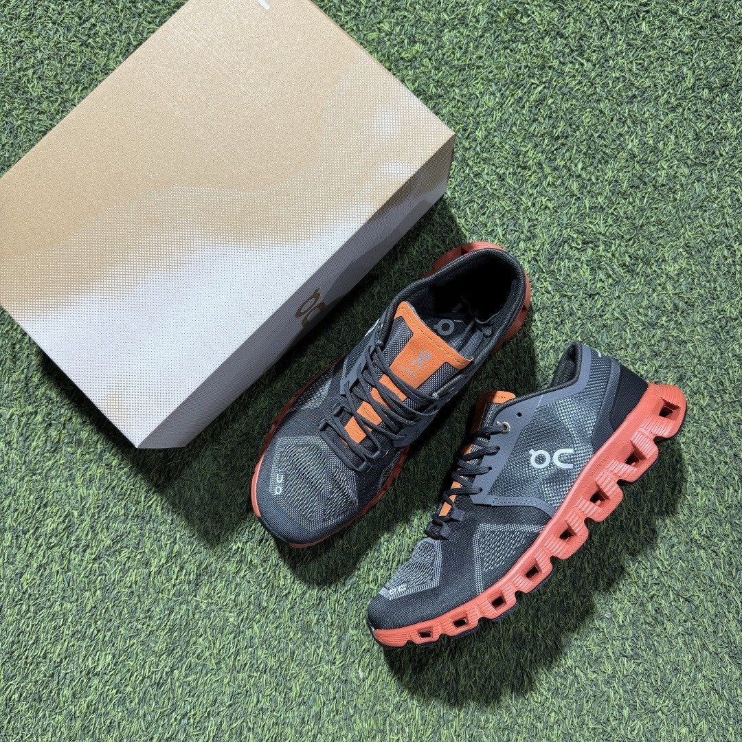 On Cloud 5 comfortable all-match shock-absorbing non-slip wear-resistant breathable low-top carbon plate running shoes - Image 8