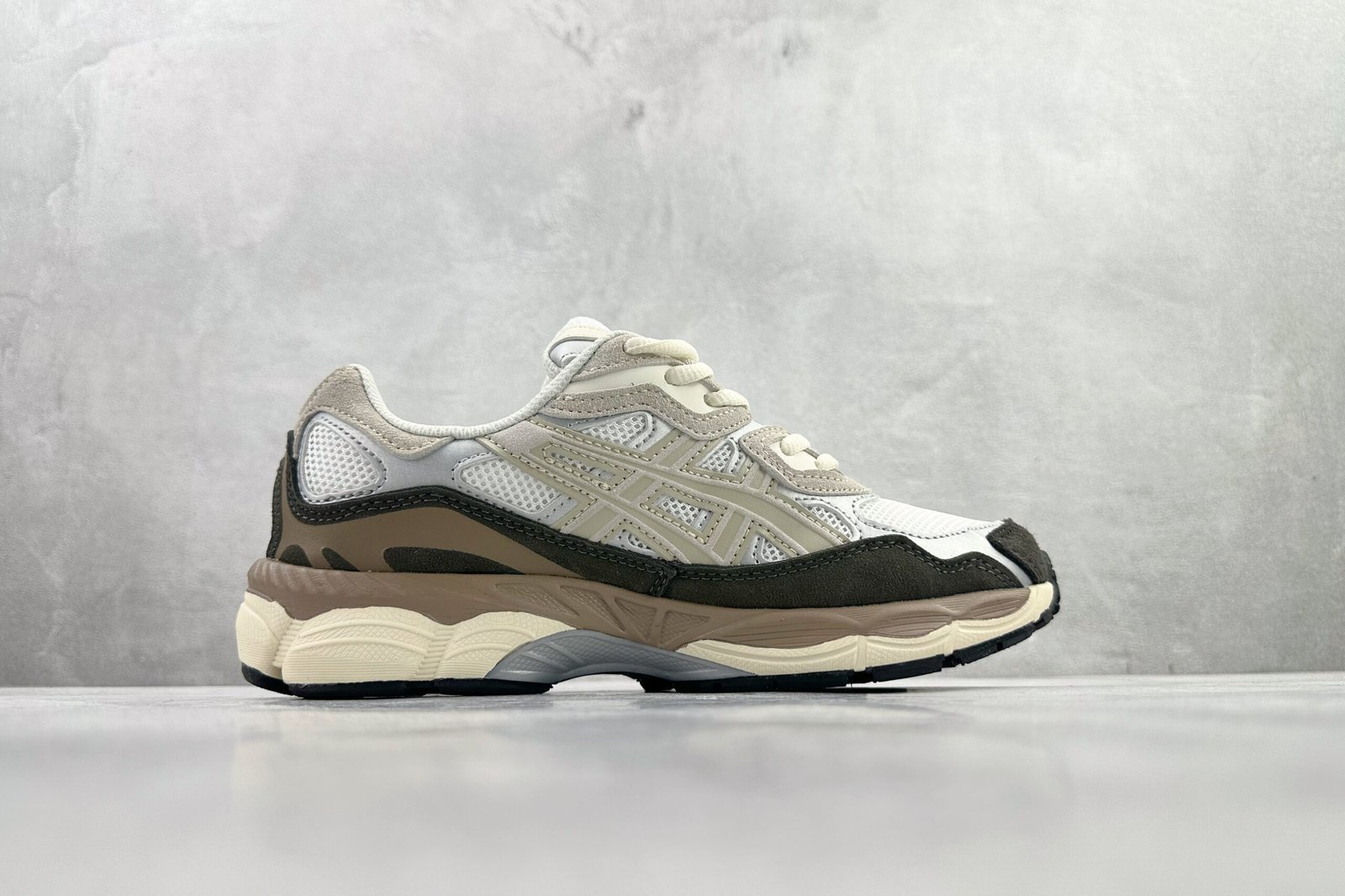 Asics GEL-NYC beige 1203A383-103 - Image 2