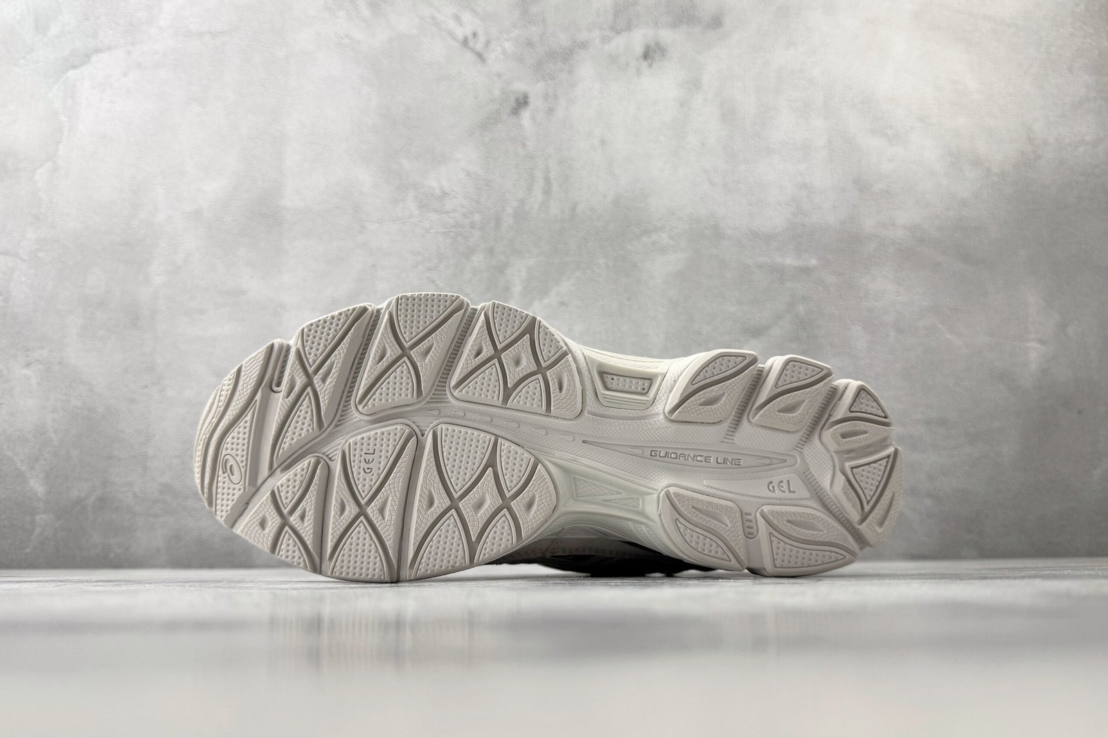 Asics Gel NYC beige 1203A739-251 - Image 4