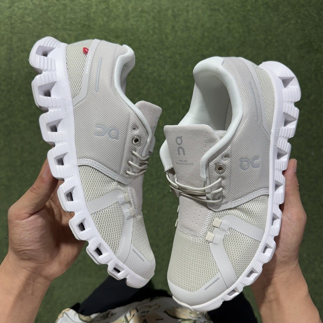 On Cloud 5 comfortable all-match shock-absorbing non-slip wear-resistant breathable low-top carbon plate running shoes - Image 3