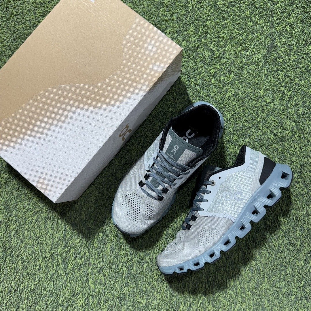 On Cloud 5 comfortable all-match shock-absorbing non-slip wear-resistant breathable low-top carbon plate running shoes - Image 9