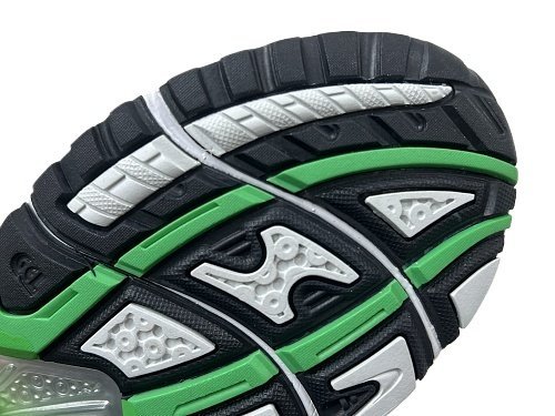 ASICS 1201A019-110 silver Green - Image 9