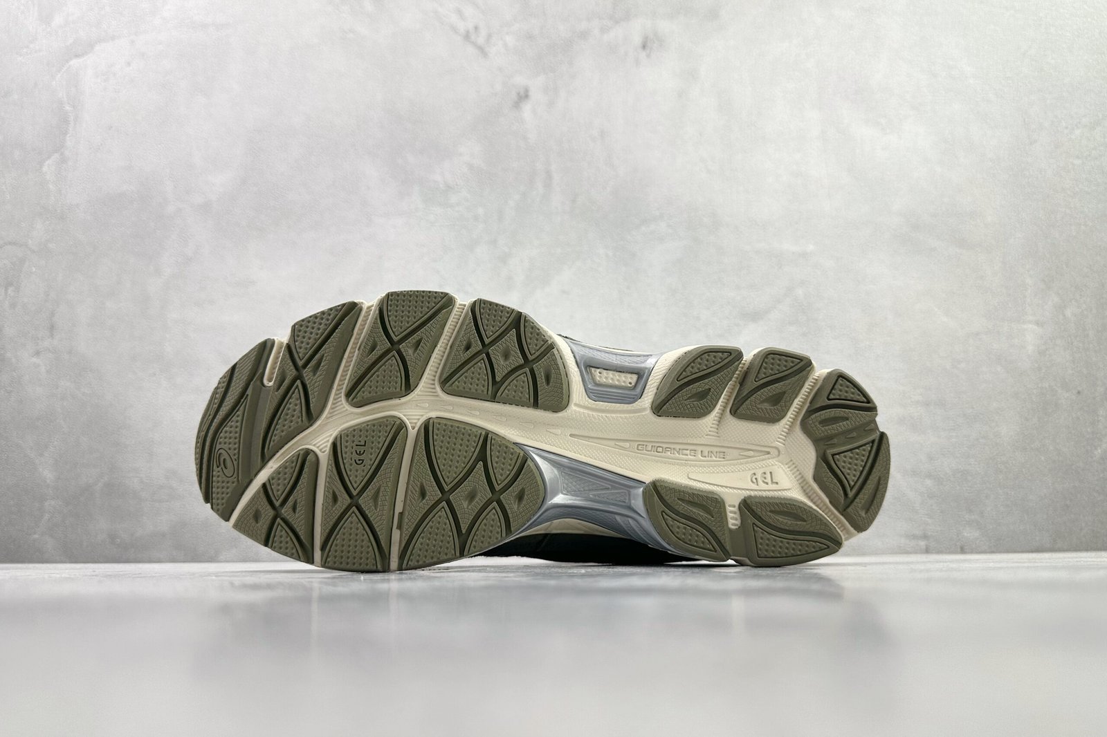 Asics GEL-NYC green 1203A739-300 - Image 4