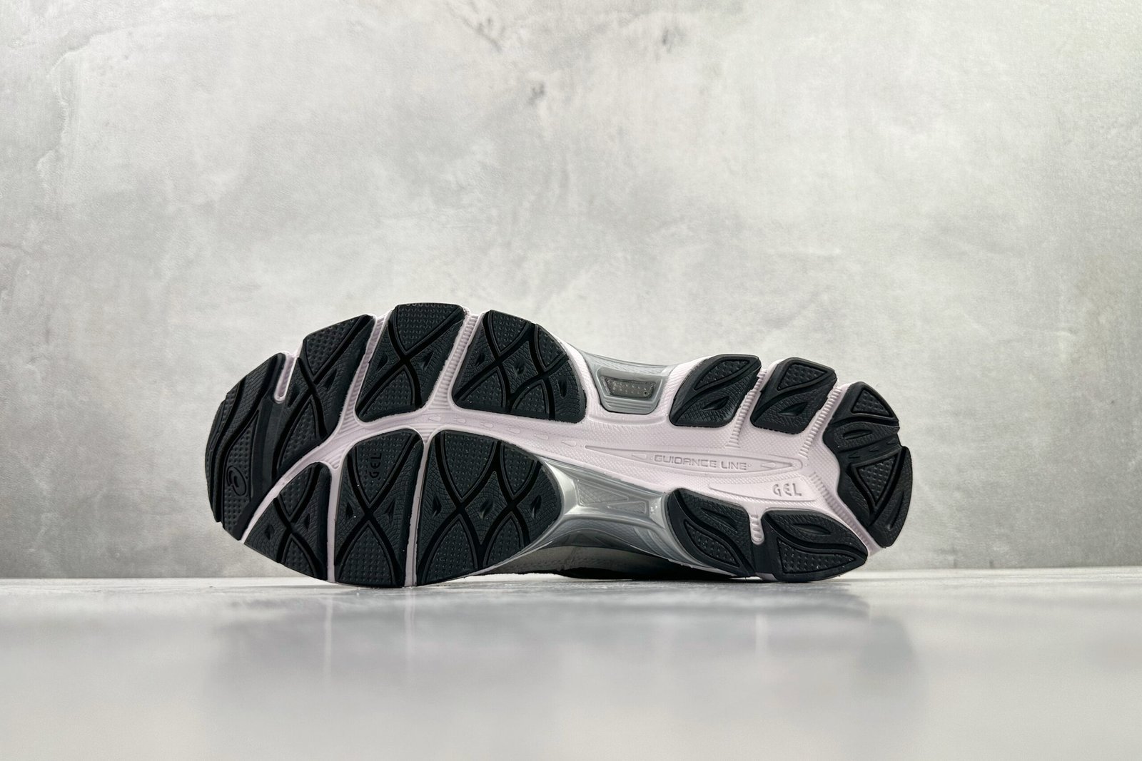 Asics GEL-NYC greige 1201A789-001 - Image 4
