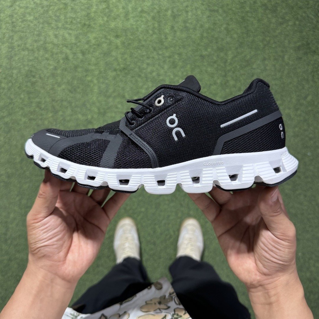 On Cloud 5 comfortable all-match shock-absorbing non-slip wear-resistant breathable low-top carbon plate running shoes - Image 2