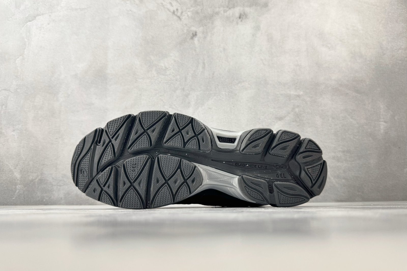 Asics Gel NYC black 1203A280-003 - Image 4