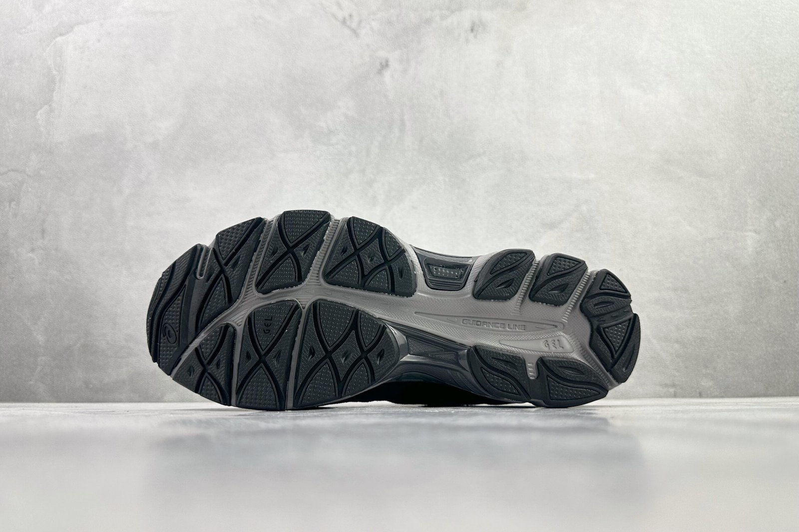 ASICS GEL-NYC black 1201A789-020 - Image 4
