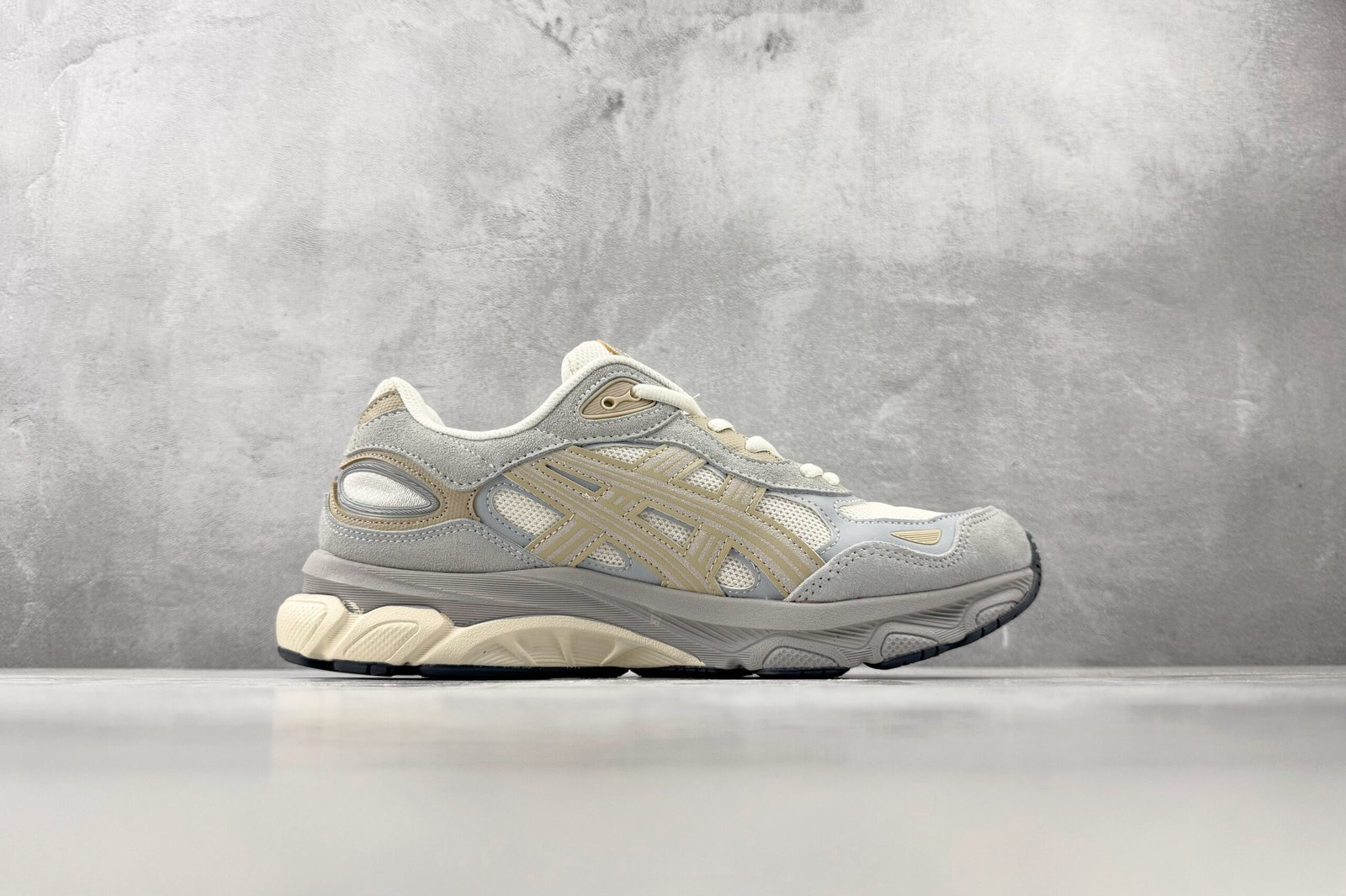 ASICS Gel-NYC 2.0 light gray 1203A895-100 - Image 2