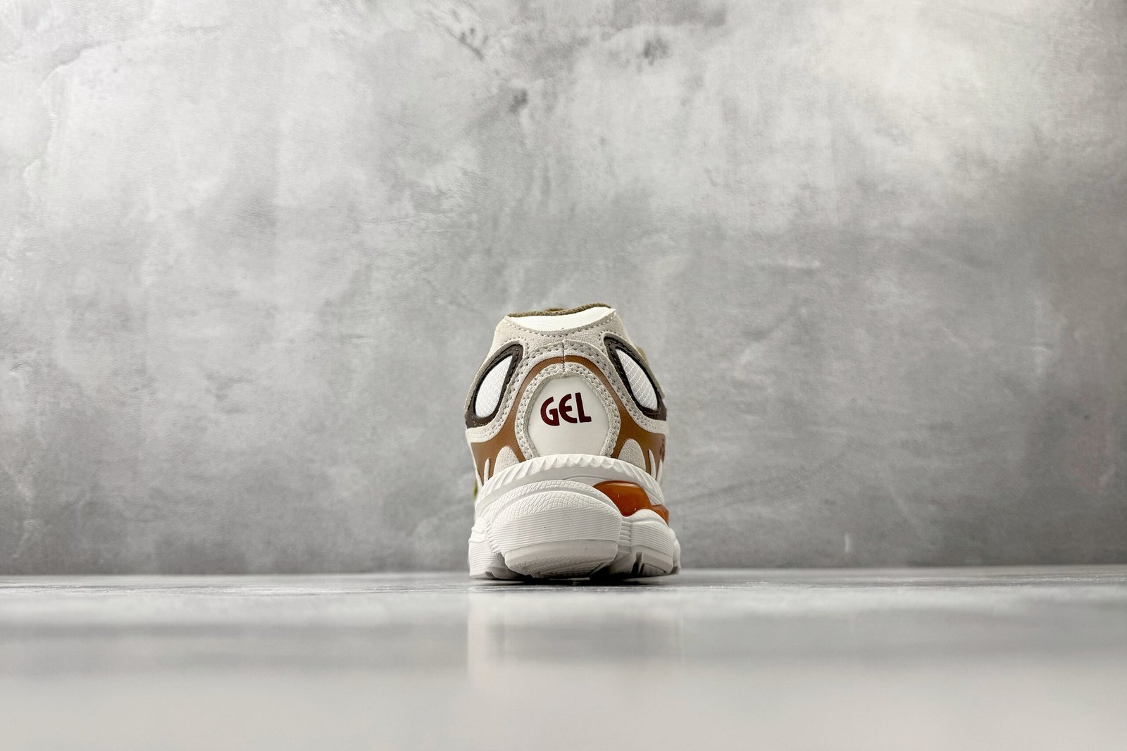 Asics Gel NYC beige 1203A739-251 - Image 7