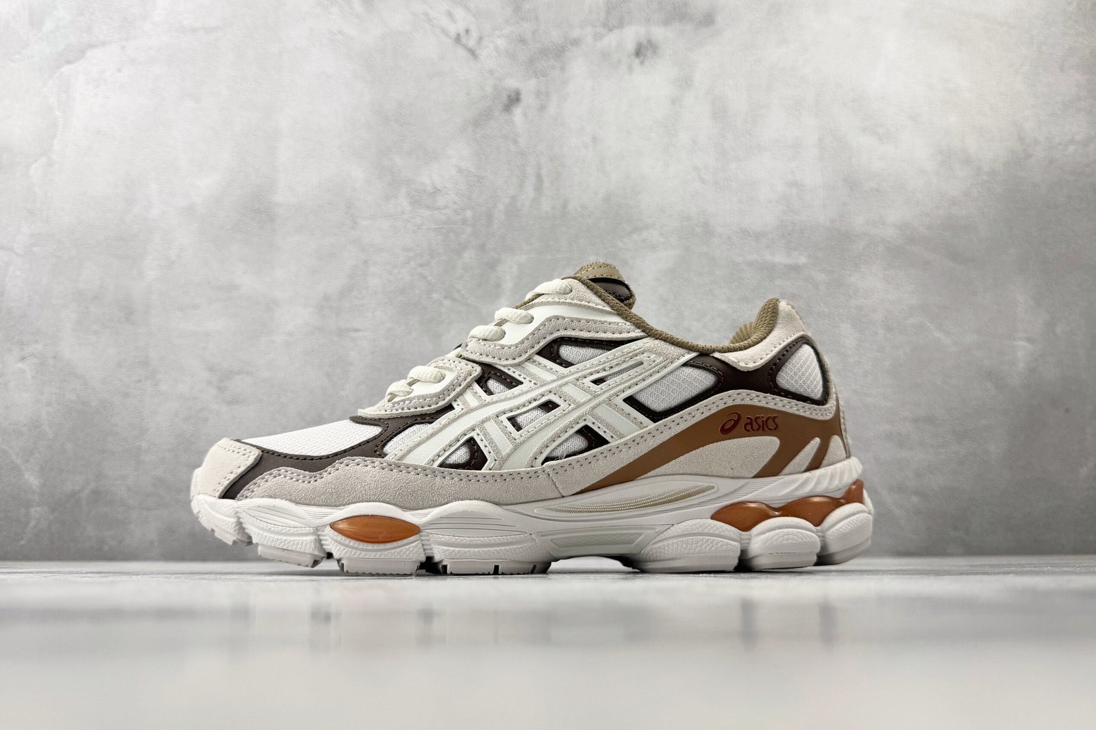 Asics Gel NYC beige 1203A739-251