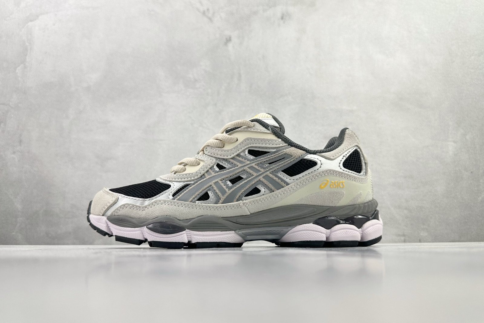 Asics GEL-NYC greige 1201A789-001