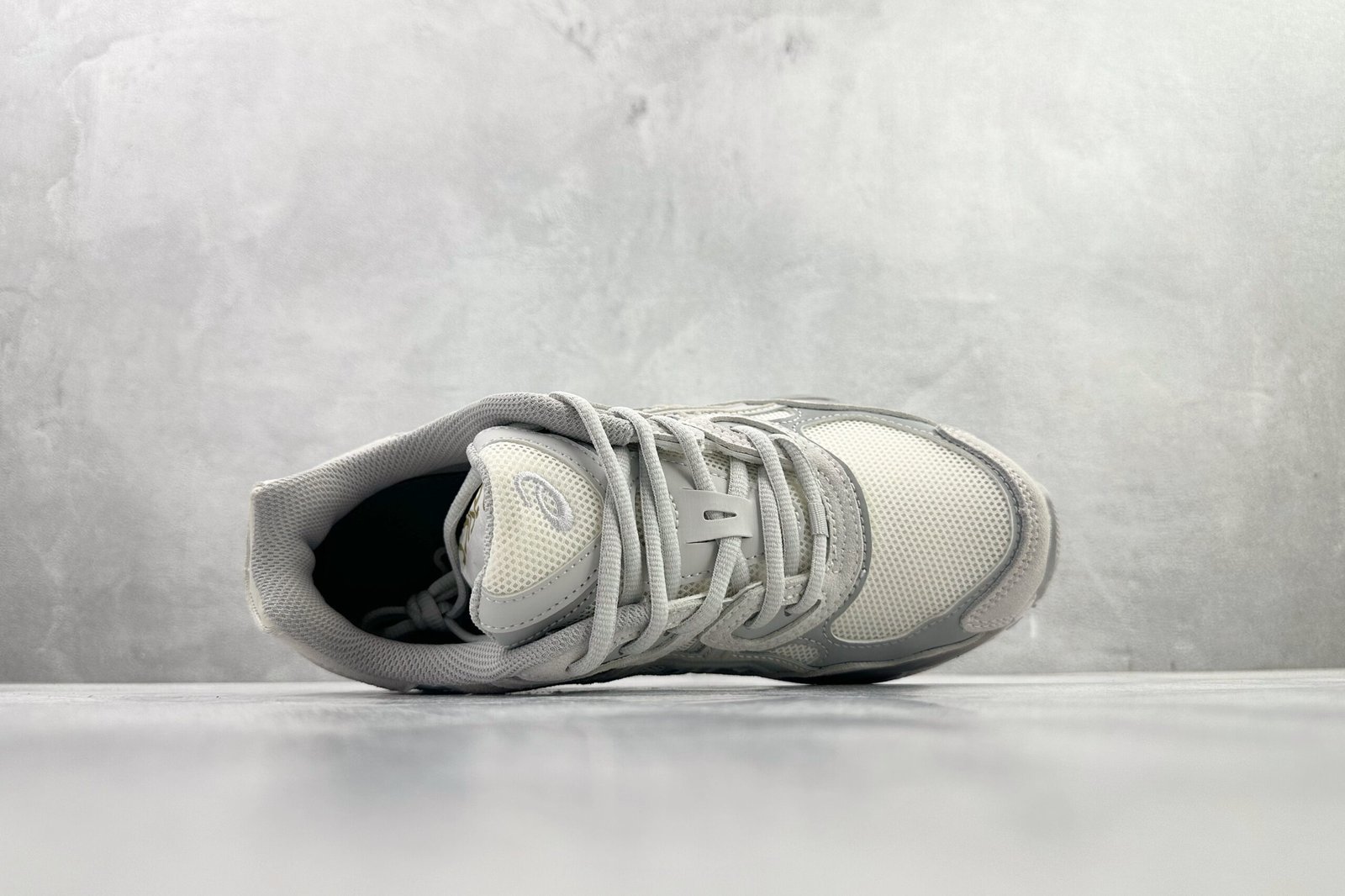 ASICS GEL-NYC gray and white 1203A663101 - Image 3